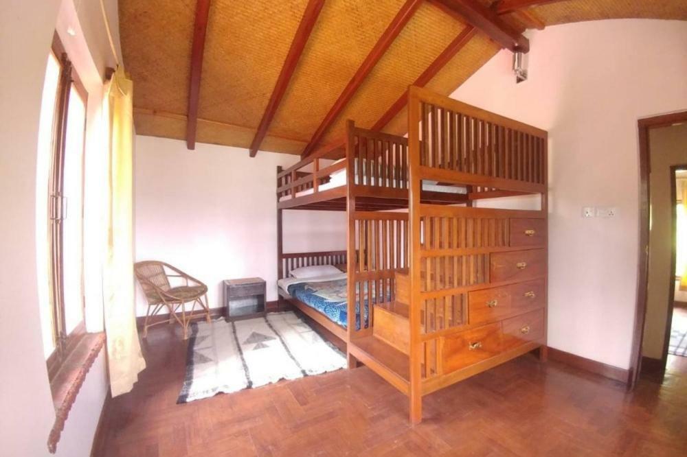 Castle Hotel Похара Екстериор снимка